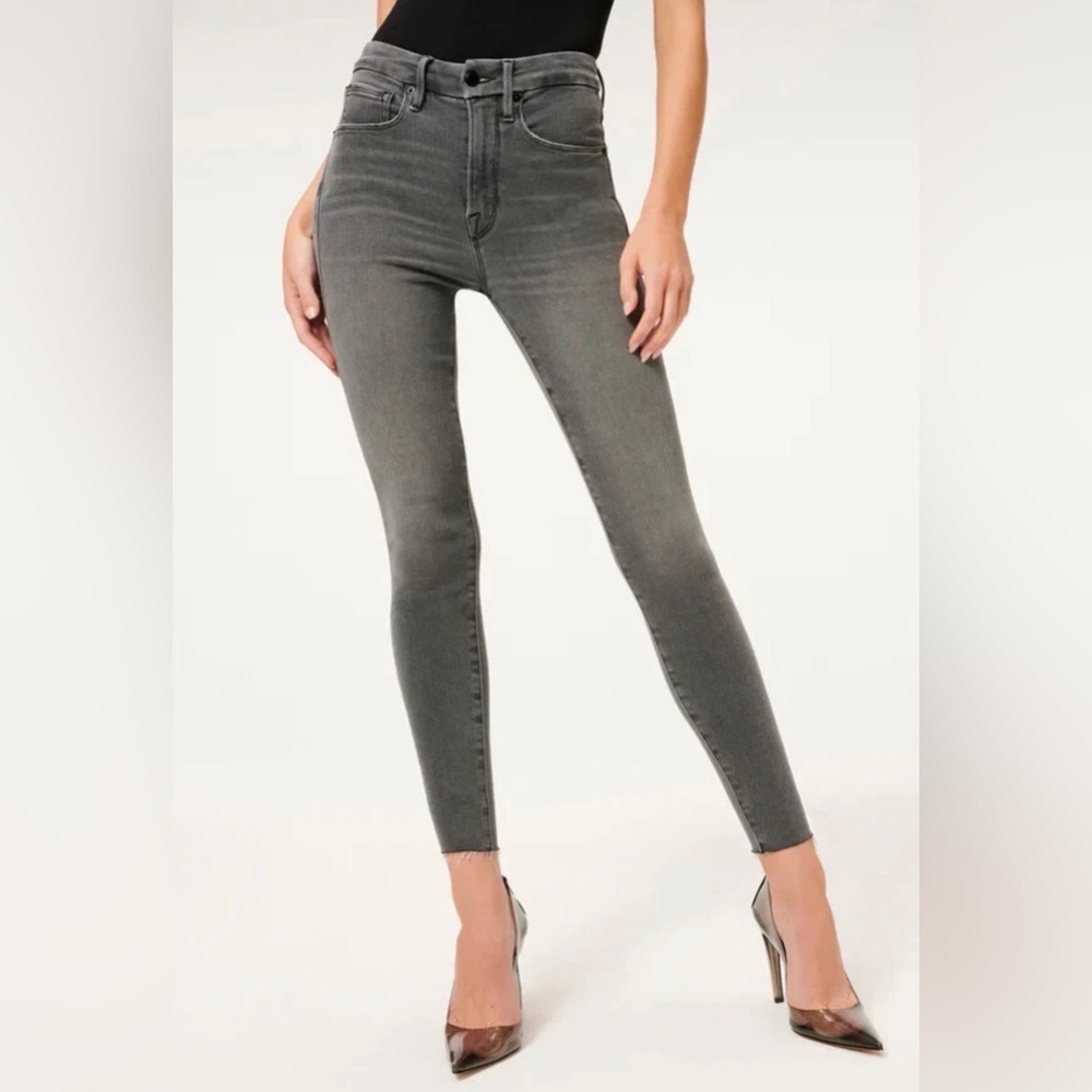 Good American Good Waist Crop Raw Hem Jeans Black180 Size 28 - Picture 4 of 11